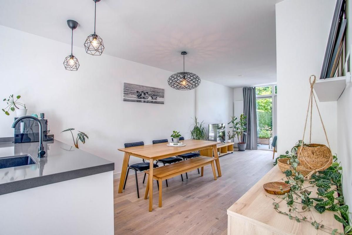 Von Weberstraat 90 Photo Blur 2