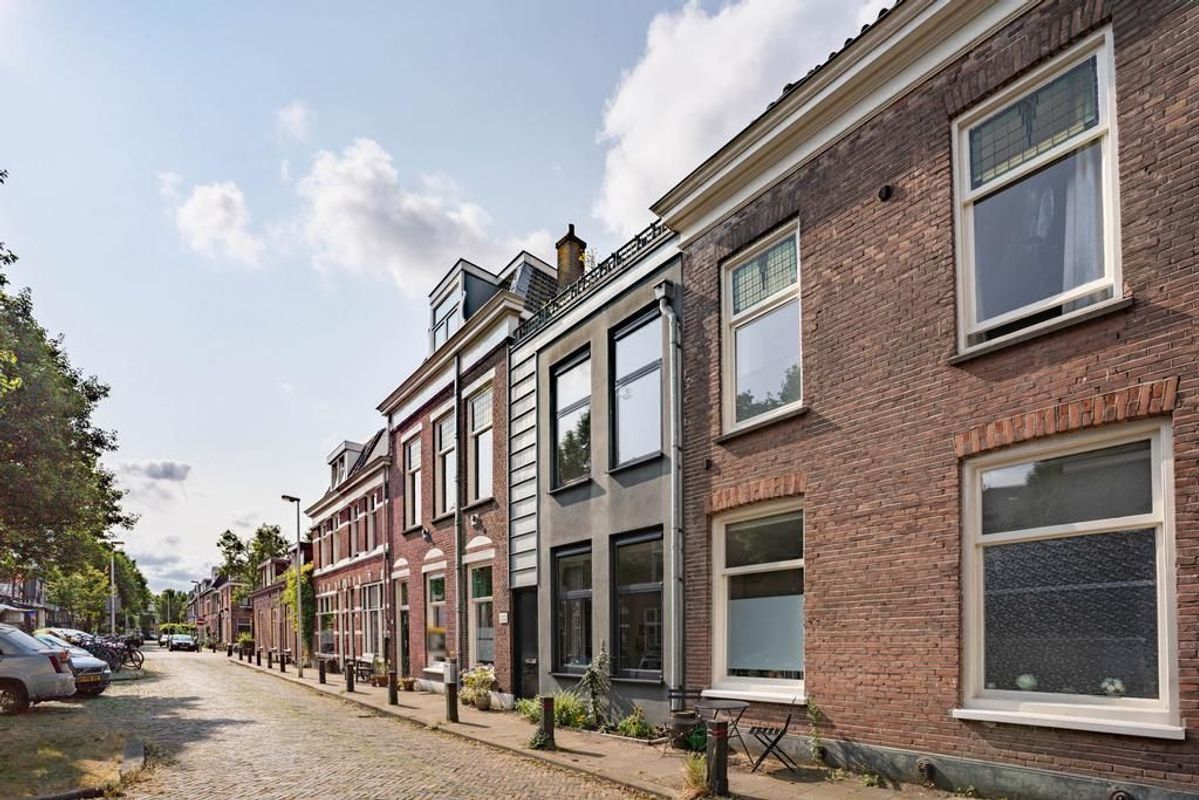 Zandhofsestraat 121-A Photo Blur 19