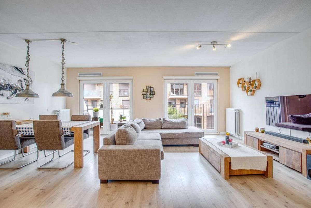 Miles Davisstraat 195 Photo Blur 3