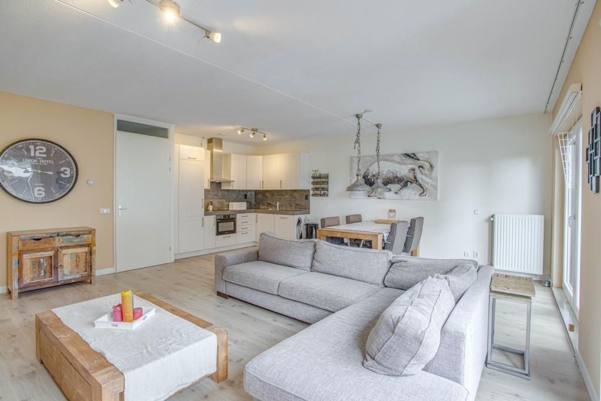 Miles Davisstraat 195 Photo Blur 7