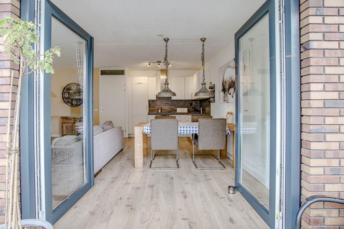 Miles Davisstraat 195 Photo Blur 20