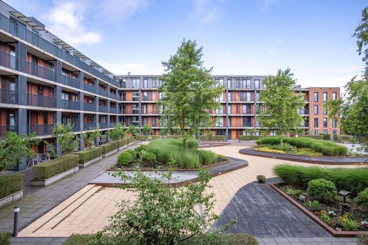 Miles Davisstraat 195 Photo Blur 23