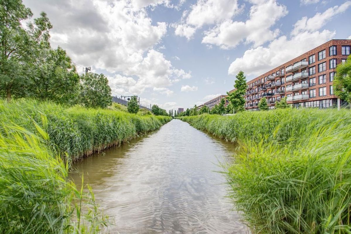 Miles Davisstraat 195 Photo Blur 25