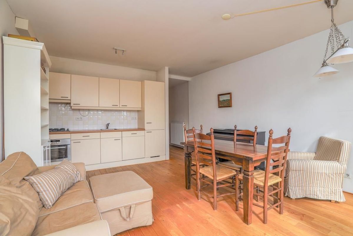 Biltstraat 35-E Photo Blur 4