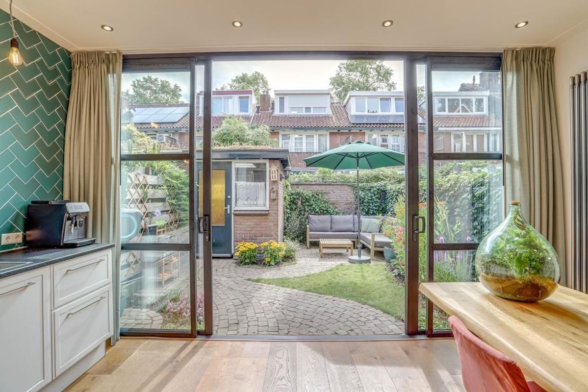 Julianaweg 4-A Photo Blur 15