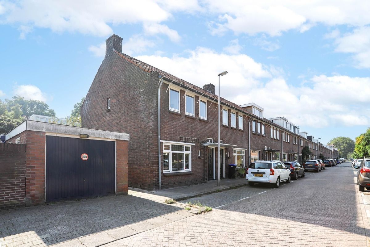 Barkasstraat 2 Photo Blur 6