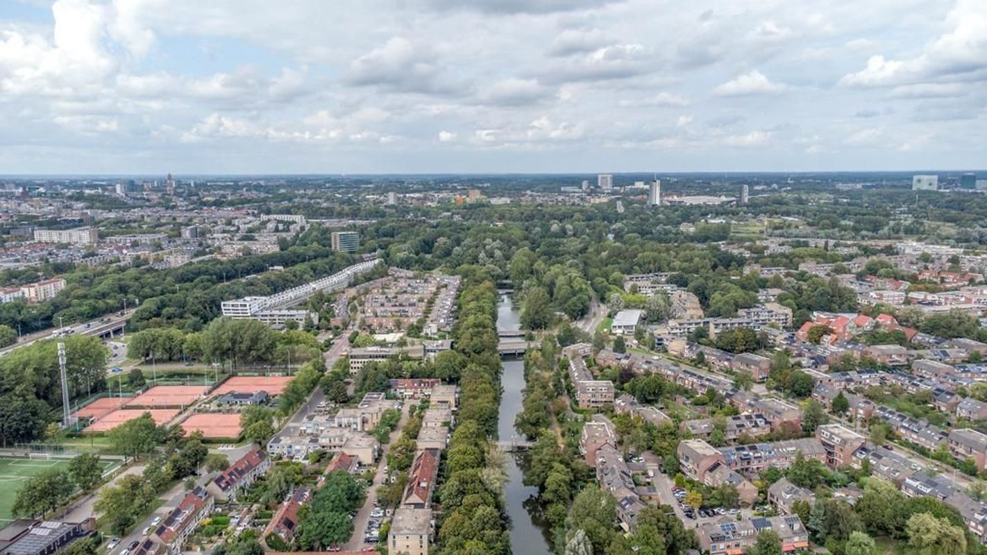 Jungfrau 24 Photo Blur 23