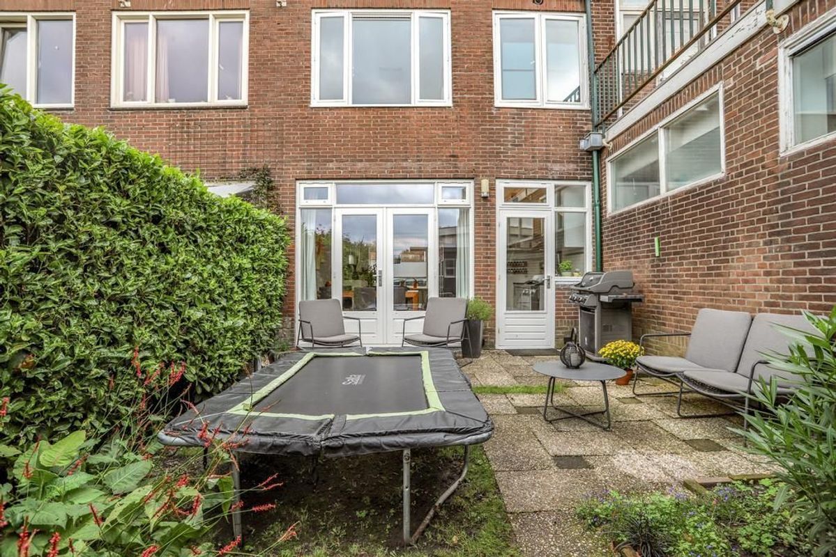 Burgemeester Smitsstraat 10 Photo Blur 32