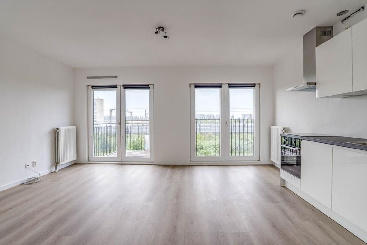 Miles Davisstraat 241 Photo Blur 4