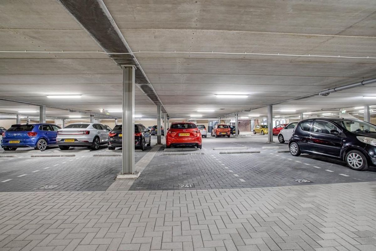 Miles Davisstraat 241 Photo Blur 26