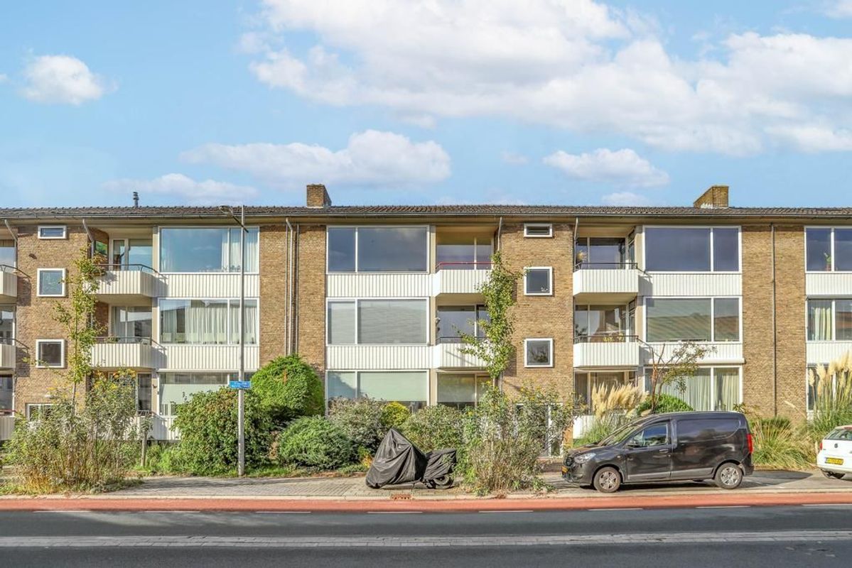 Everard Meysterweg 57-C Photo Blur 31