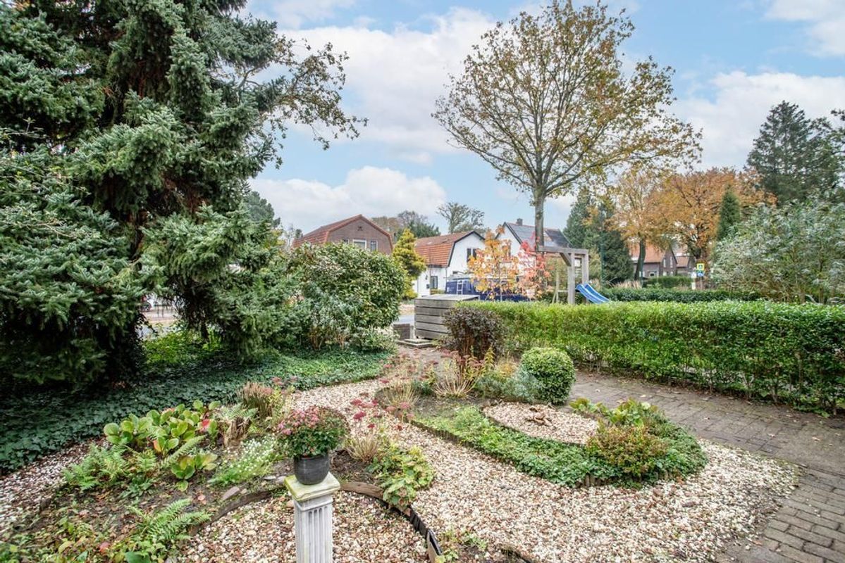 Leyenseweg 23 Photo Blur 1