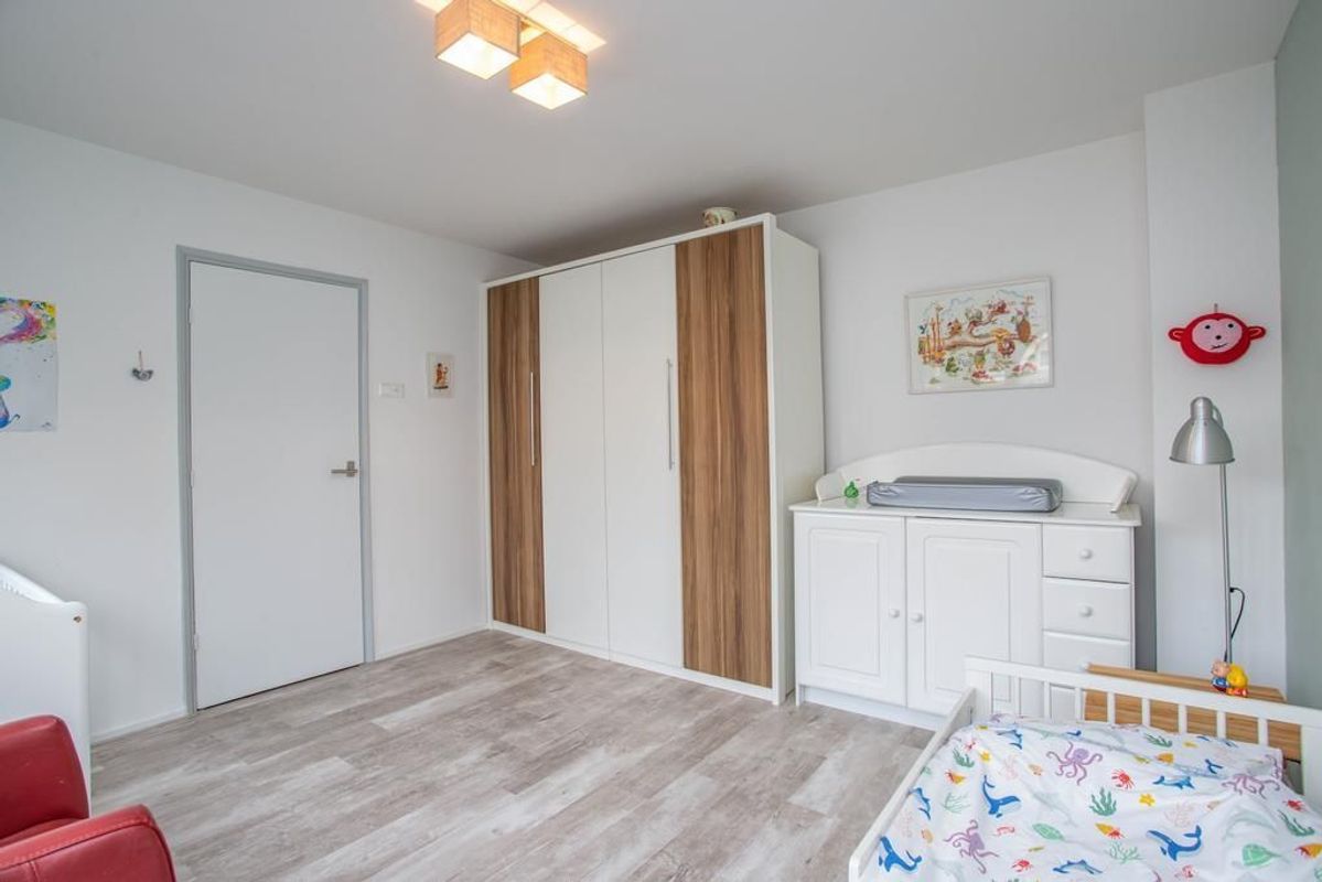 Leyenseweg 23 Photo Blur 16