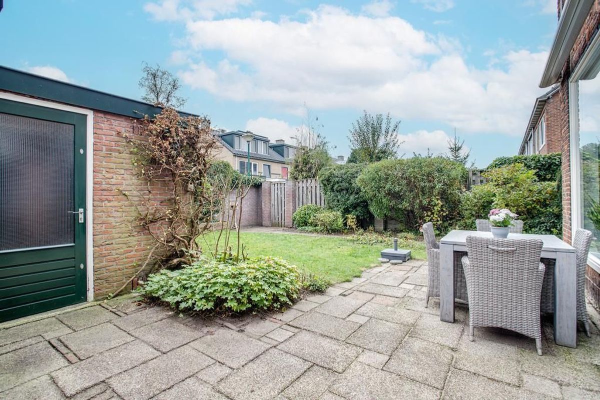 Leyenseweg 23 Photo Blur 25