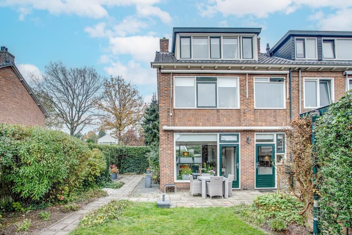 Leyenseweg 23 Photo Blur 27