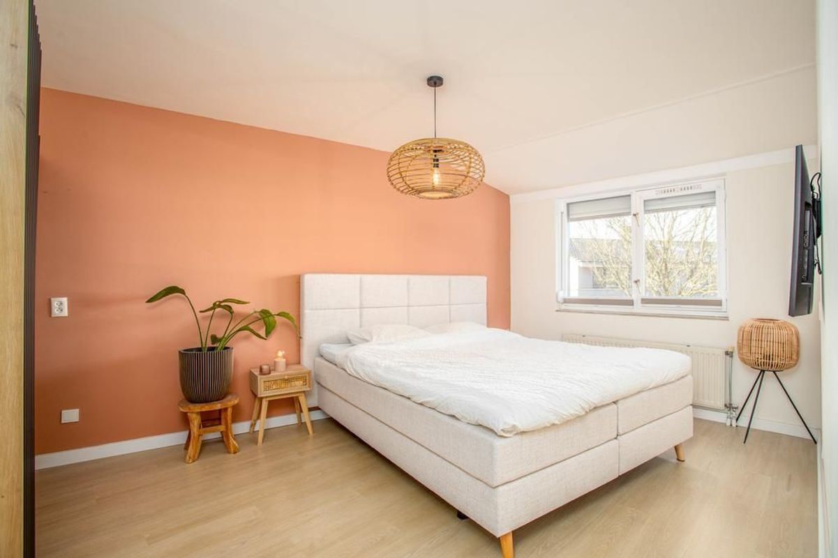 Atalantaberm 21 Photo Blur 15