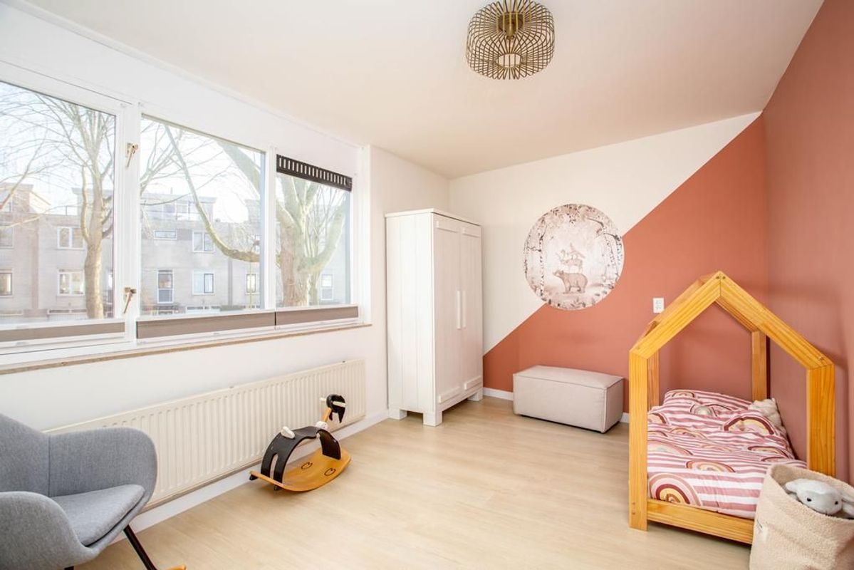 Atalantaberm 21 Photo Blur 18