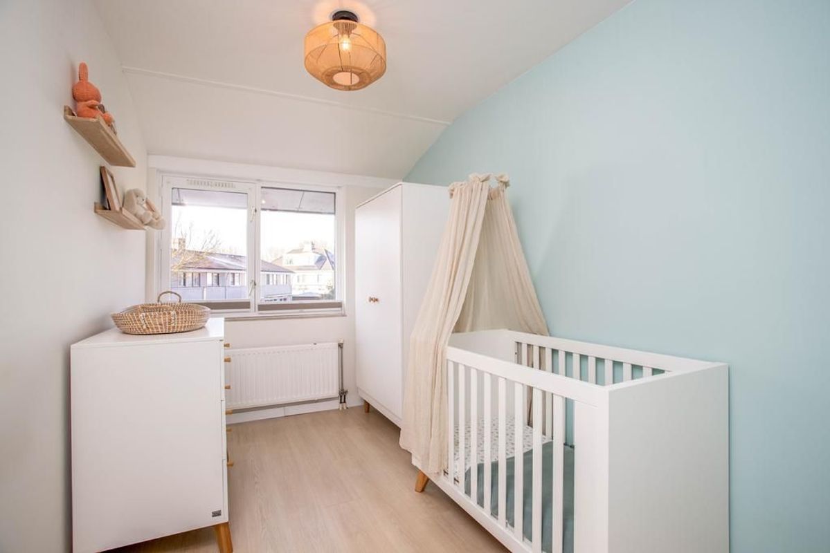 Atalantaberm 21 Photo Blur 23