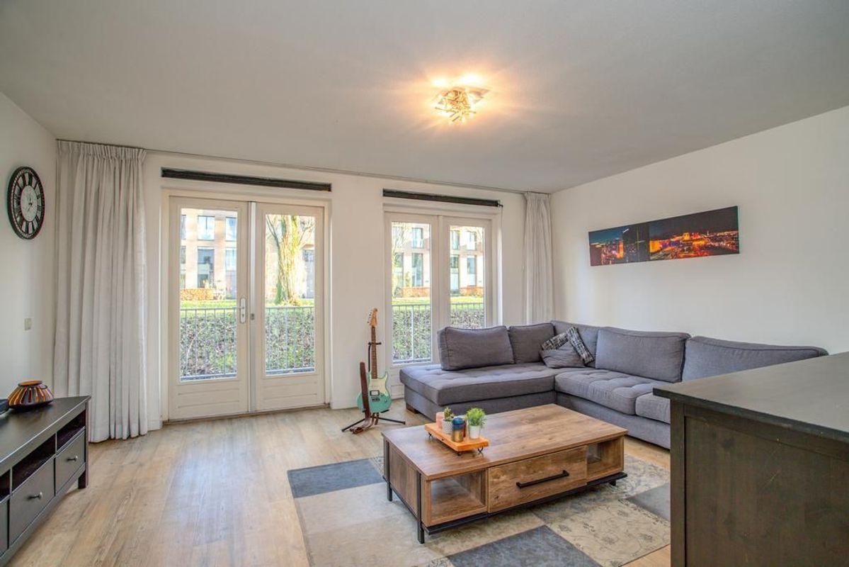 Heivlinder 27 Photo Blur 2