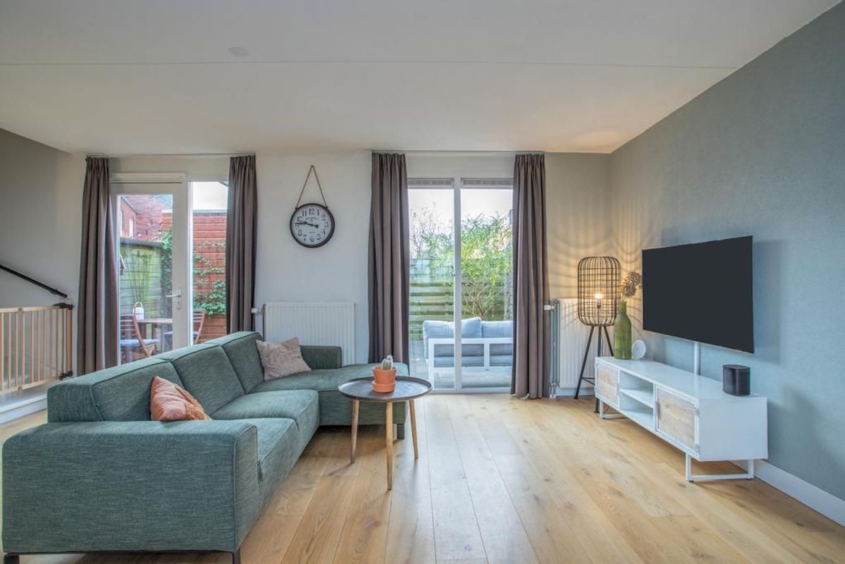 Van Eesterenstraat 23 Photo Blur 3