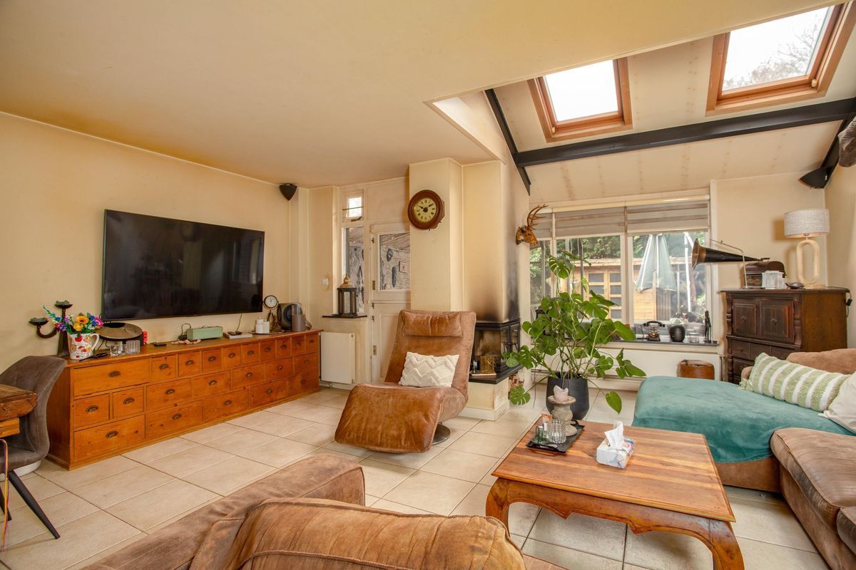 Graaf Walramhof 6 Photo Blur 3