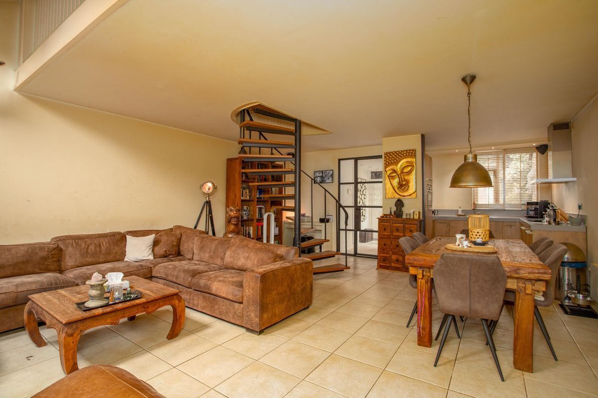 Graaf Walramhof 6 Photo Blur 4