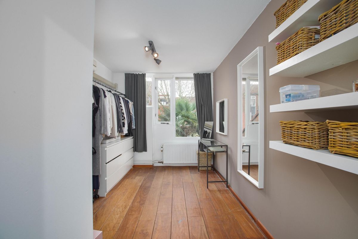 Graaf Walramhof 6 Photo Blur 17