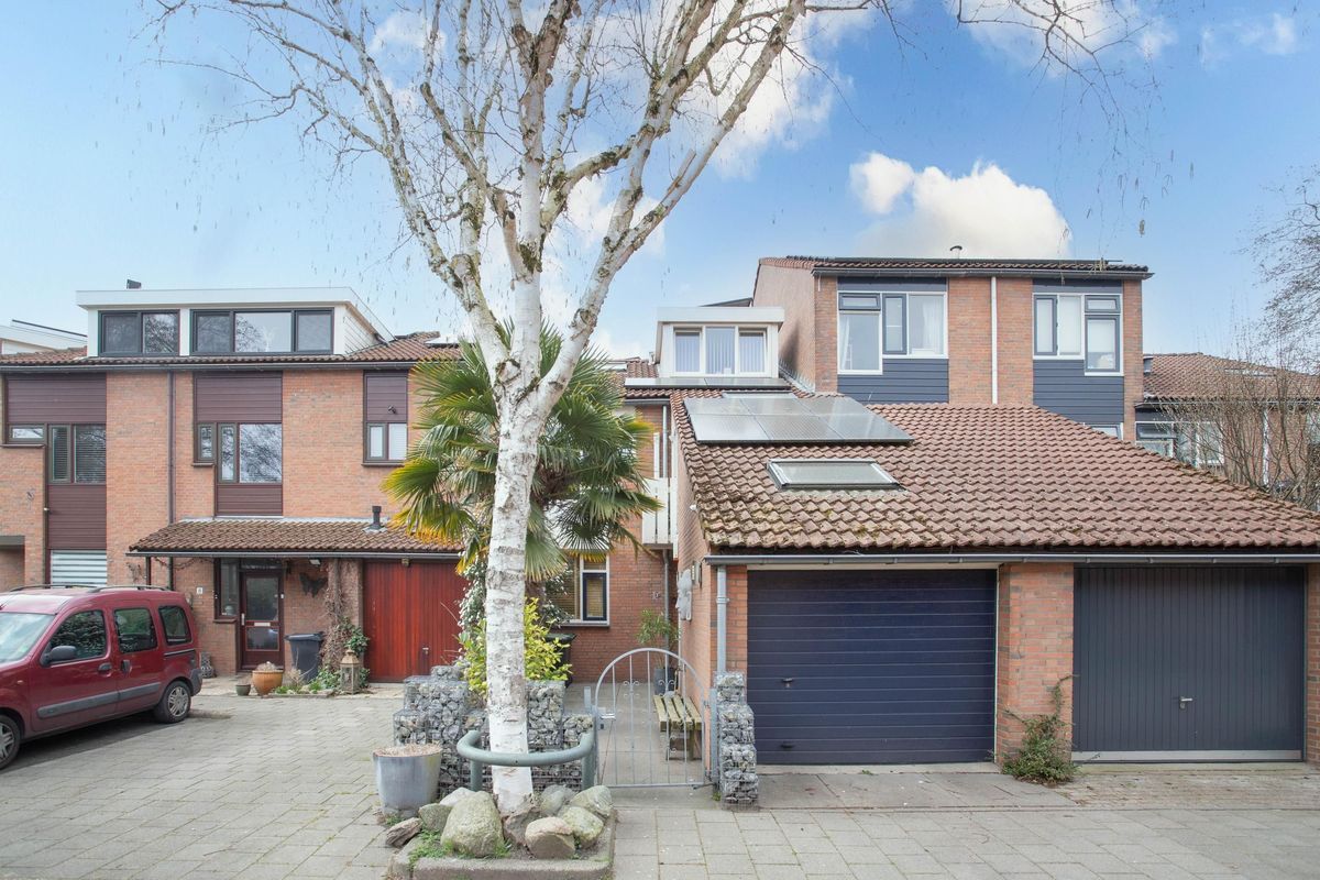 Graaf Walramhof 6 Photo Blur 31