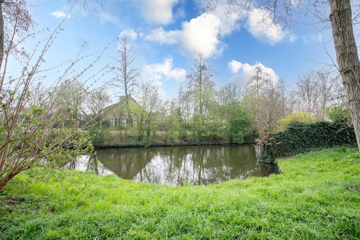 Graaf Walramhof 6 Photo Blur 34