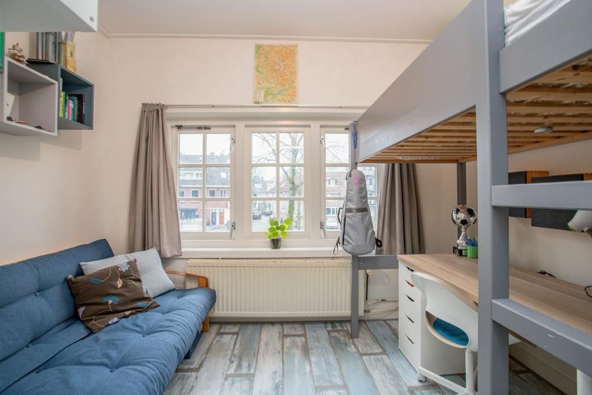 Rijnlaan 168 Photo Blur 25