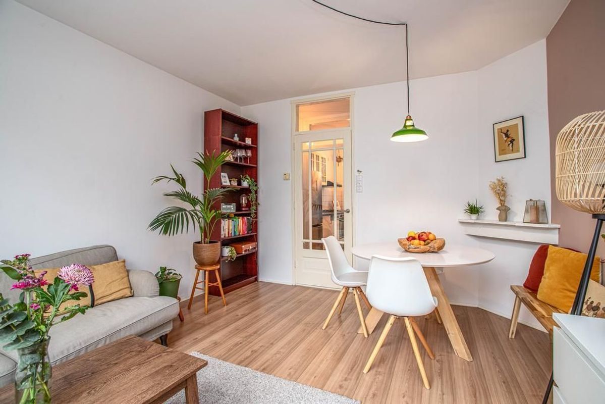 Johannes van Andelstraat 28 Photo Blur 4