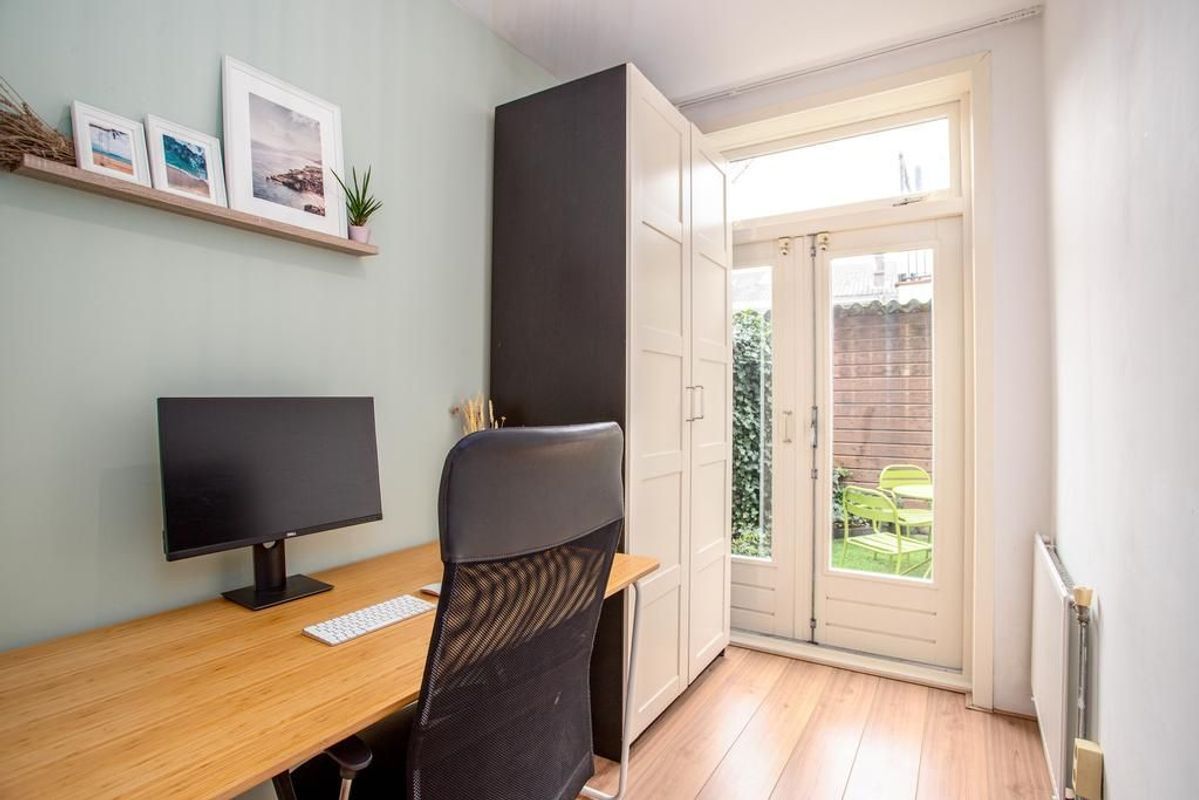 Johannes van Andelstraat 28 Photo Blur 11