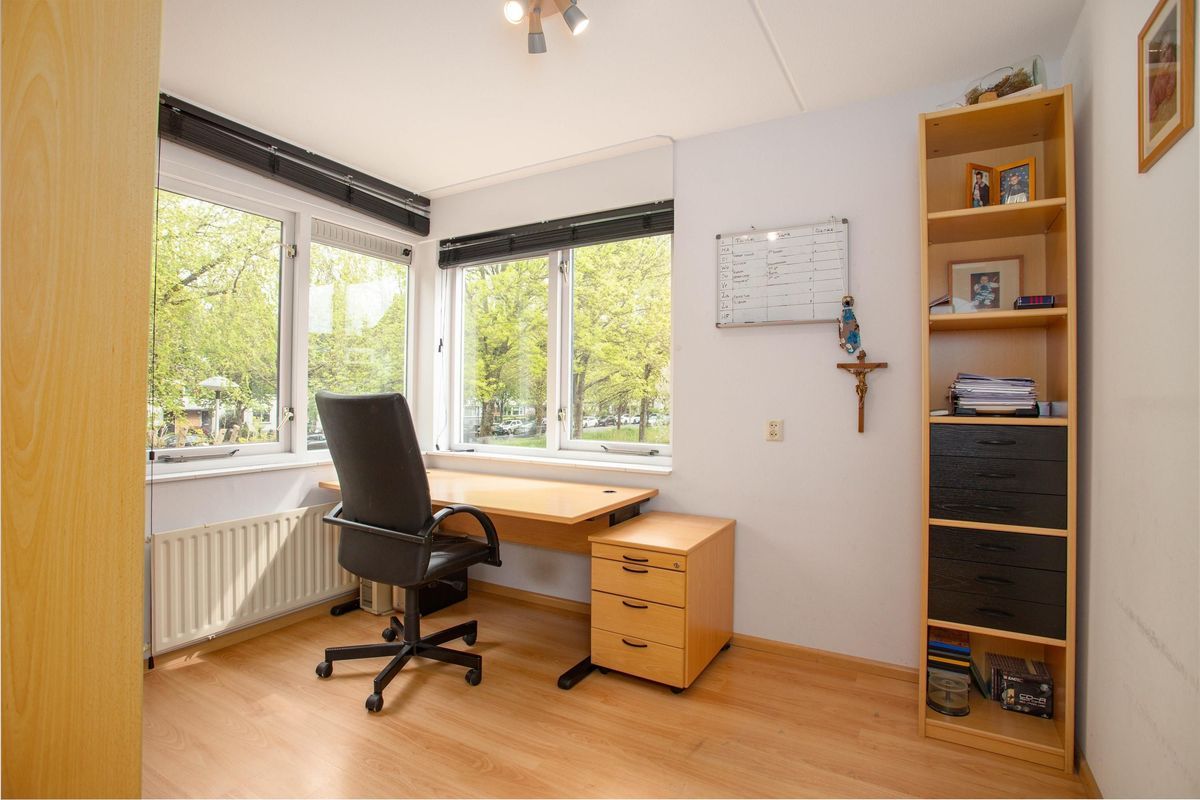 Dampkring 19 Photo Blur 17