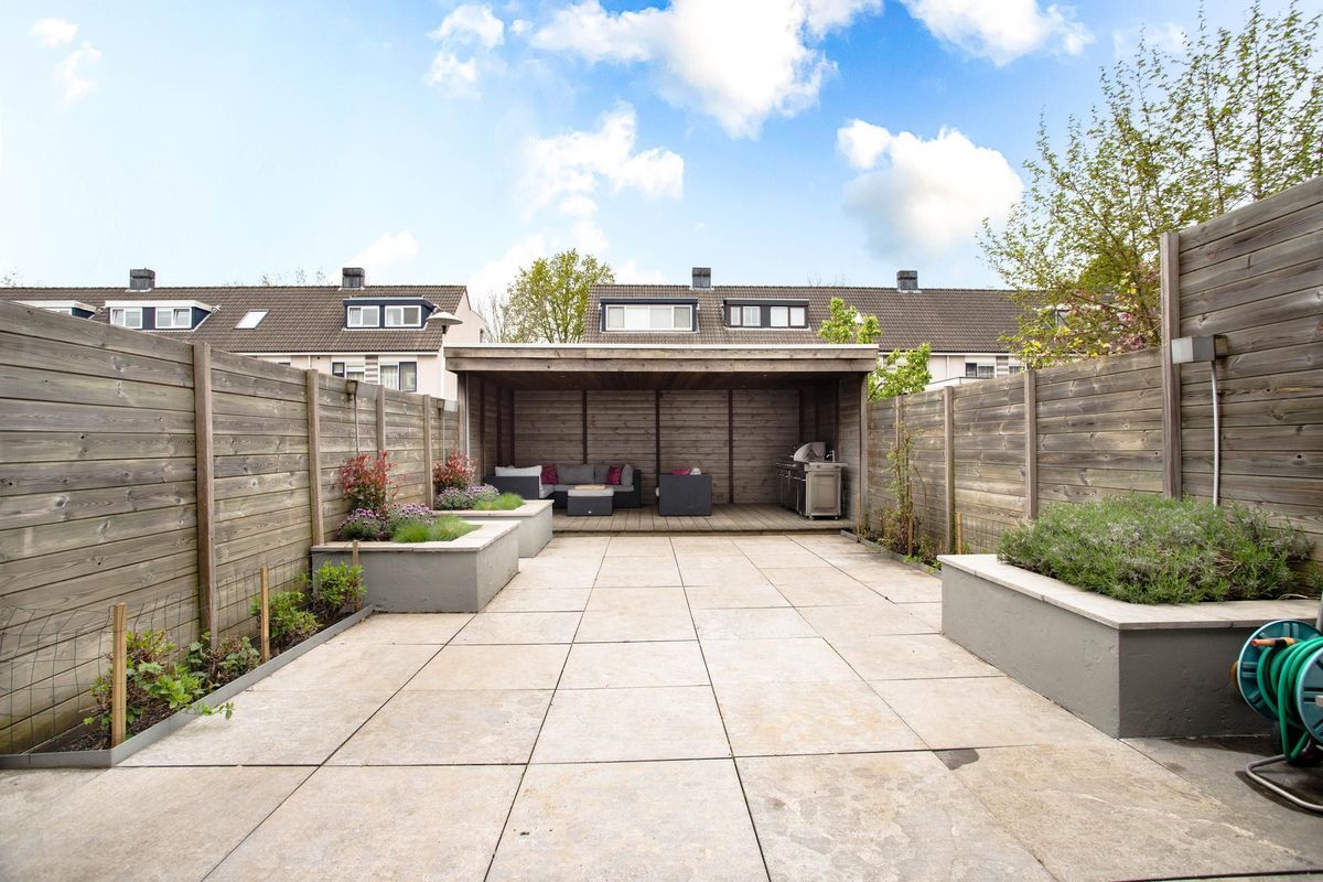 Dampkring 19 Photo Blur 26