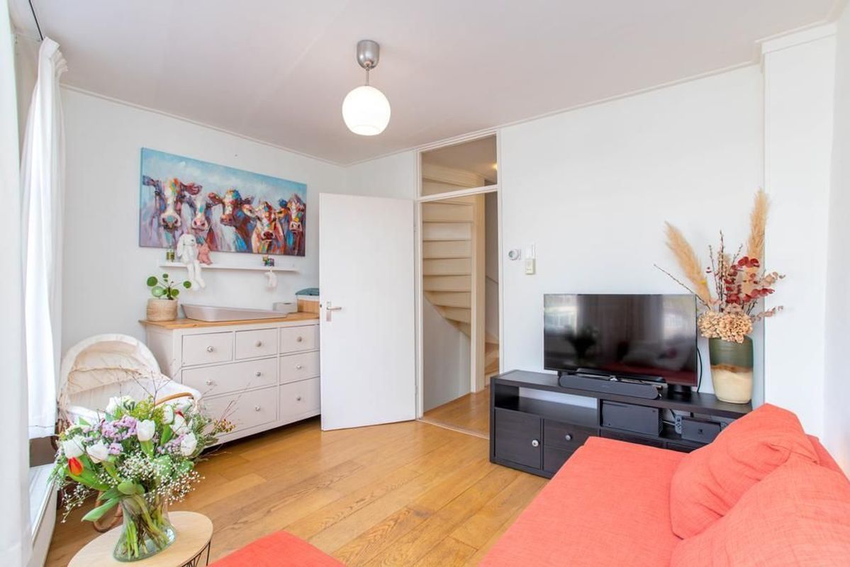 Oranjestraat 4 Photo Blur 13