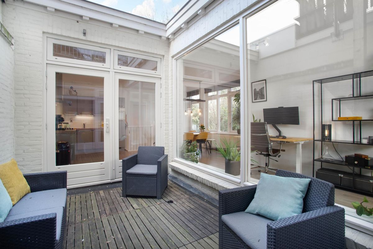 Weerdsingel W.Z. 18-C Photo Blur 3