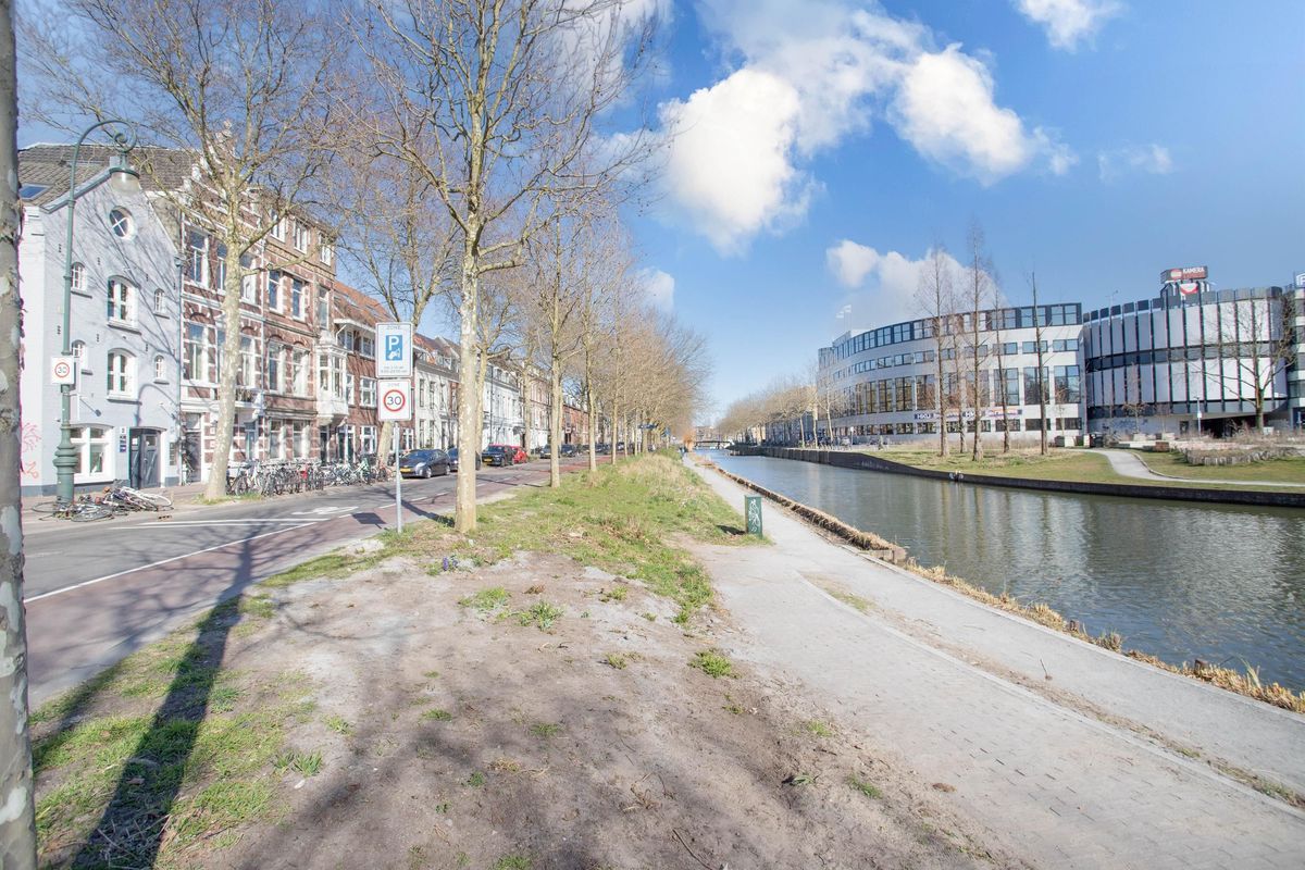 Weerdsingel W.Z. 18-C Photo Blur 22