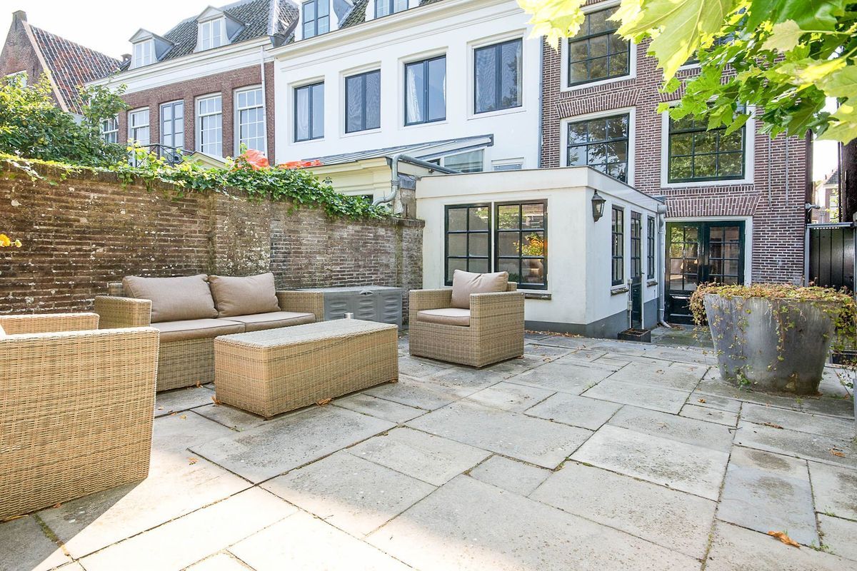 Herengracht 6 Photo Blur 13