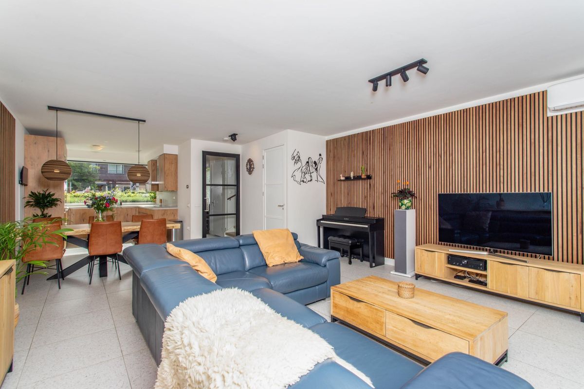 Burt Bacharachstraat 119 Photo Blur 17