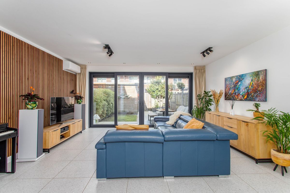 Burt Bacharachstraat 119 Photo Blur 18