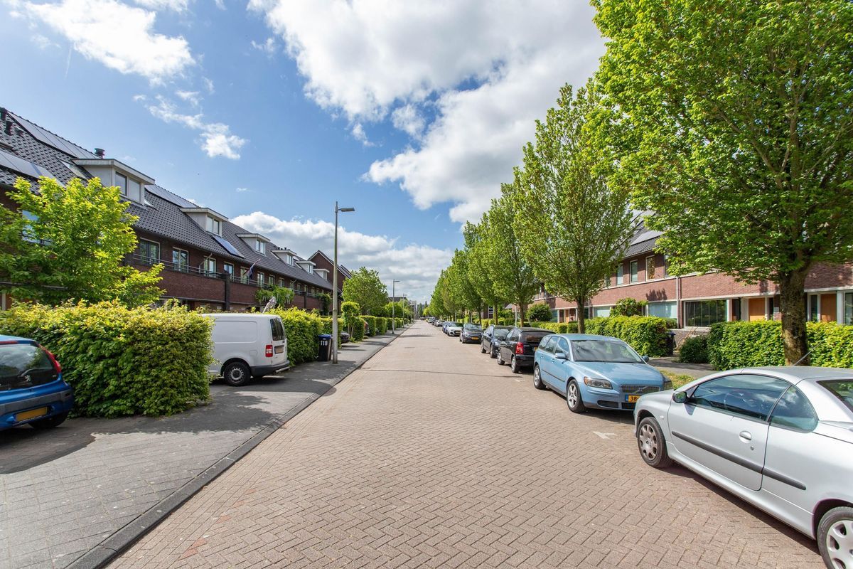 Burt Bacharachstraat 119 Photo Blur 44