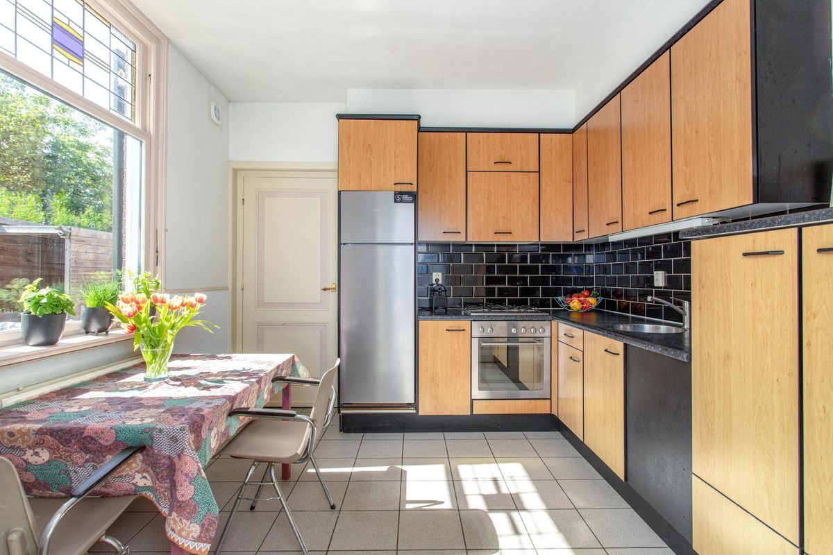 Kerkdijk 25-A Photo Blur 11