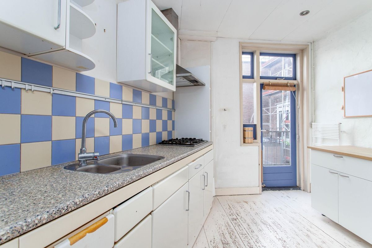 Laan van Nieuw-Guinea 143-BS Photo Blur 5