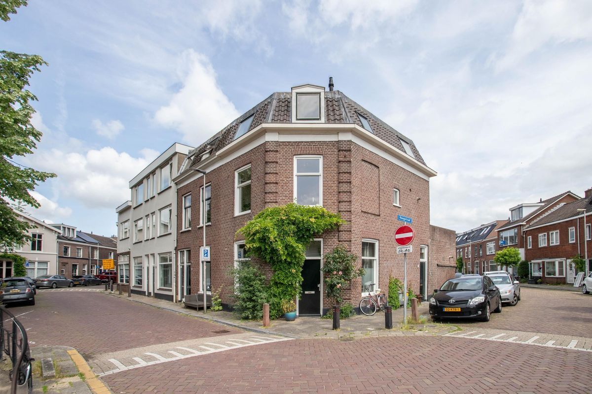 Hoogstraat 2-A Photo Blur 21