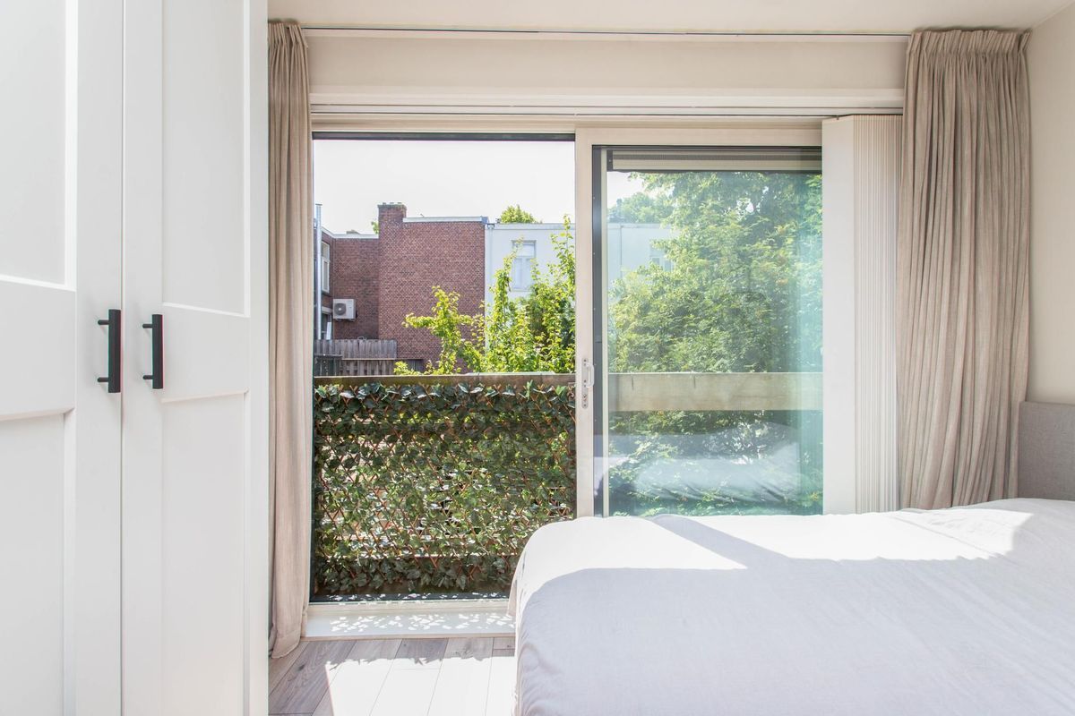 P.C. Hooftstraat 2-B Photo Blur 6