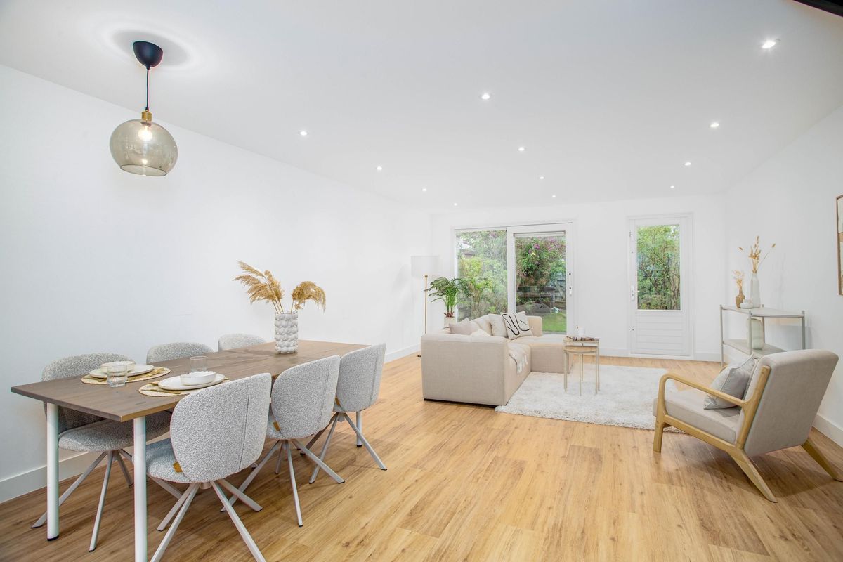 Amerhof 110 Photo Blur 7