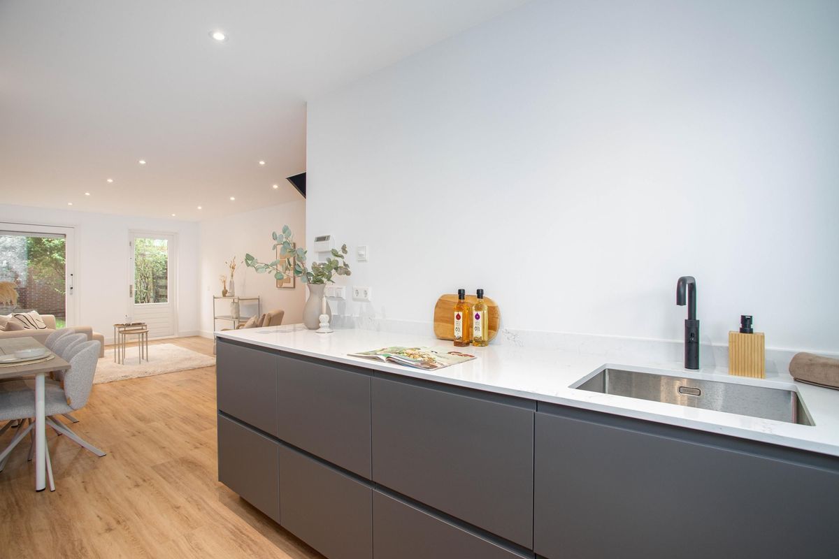 Amerhof 110 Photo Blur 20