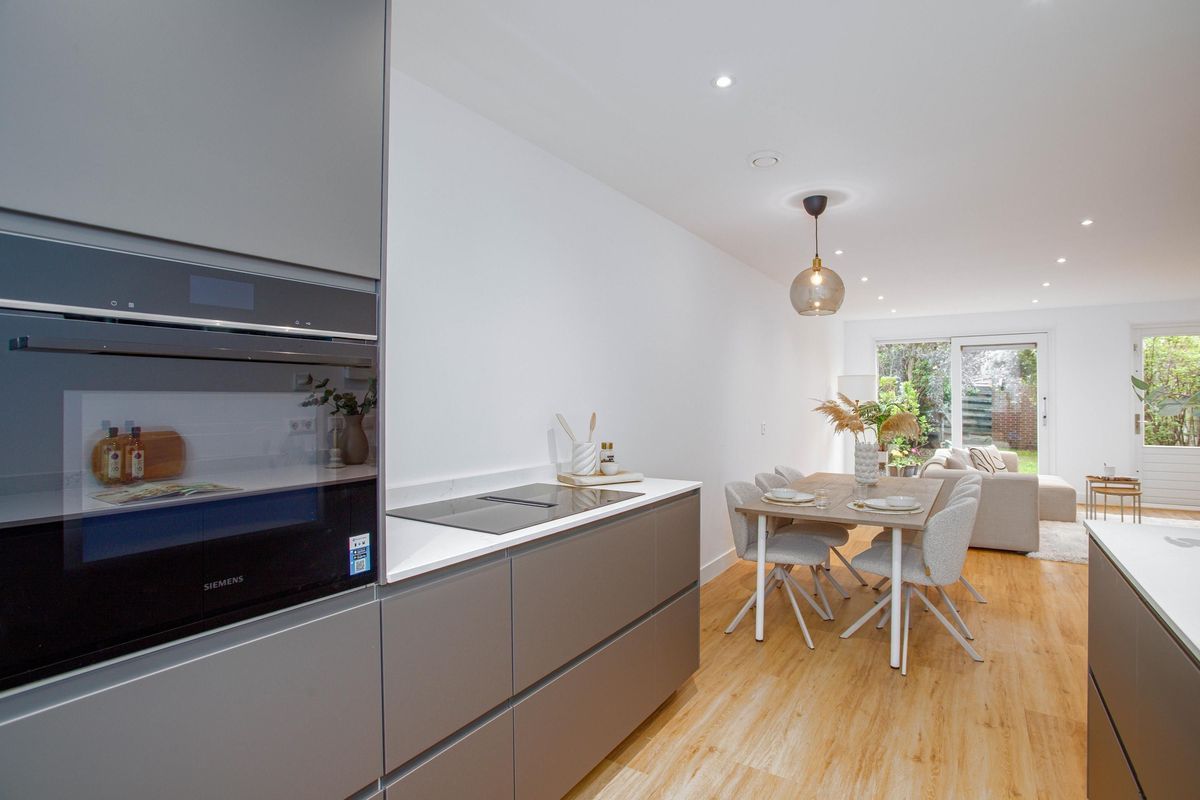 Amerhof 110 Photo Blur 21