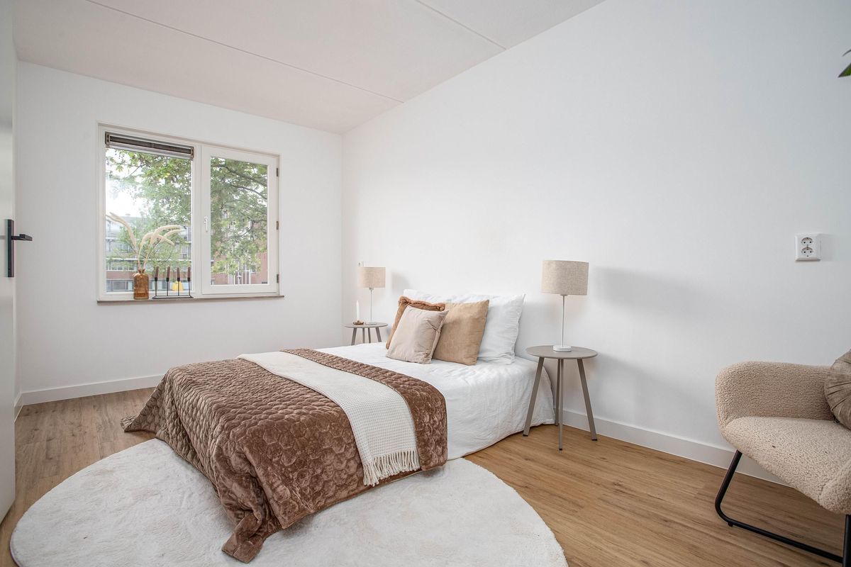 Amerhof 110 Photo Blur 23