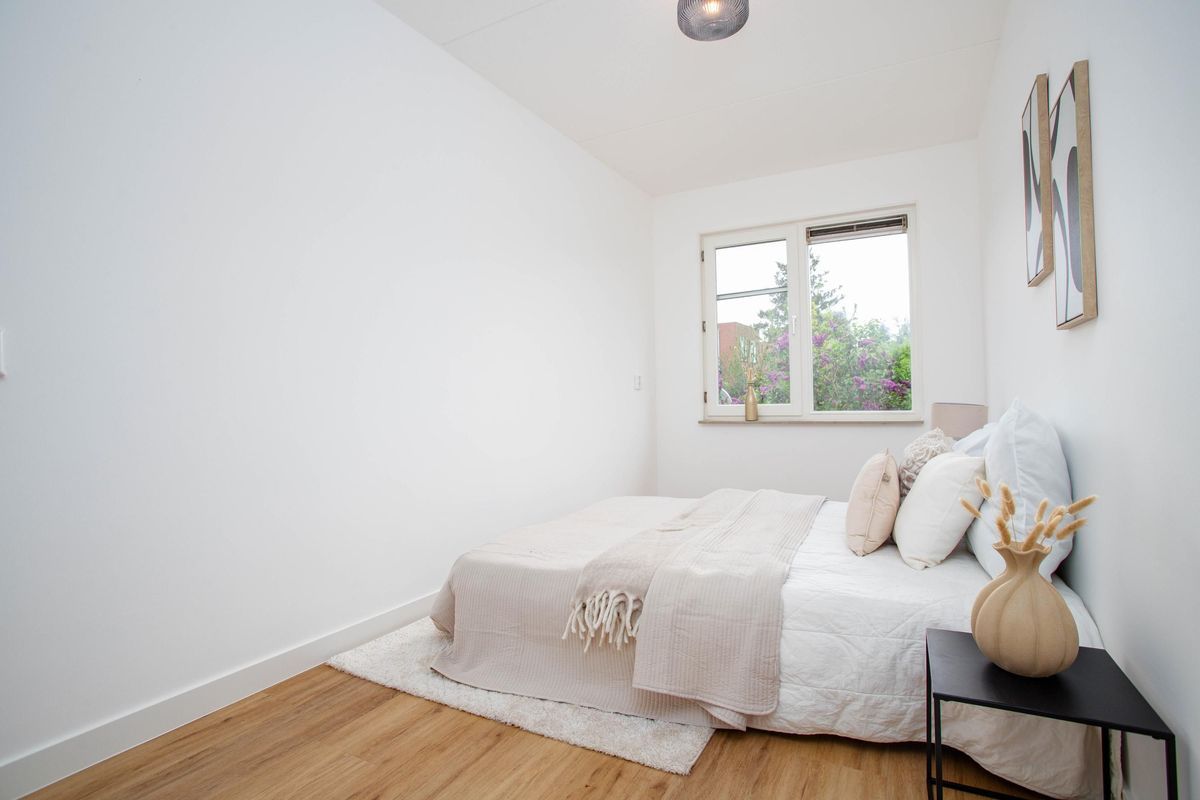 Amerhof 110 Photo Blur 25